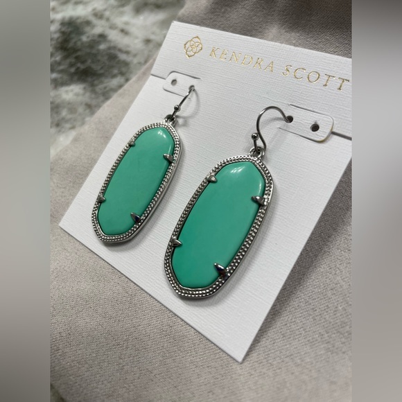 <SOLD> Kendra Scott Elle Silver Earrings - Picture 3 of 6